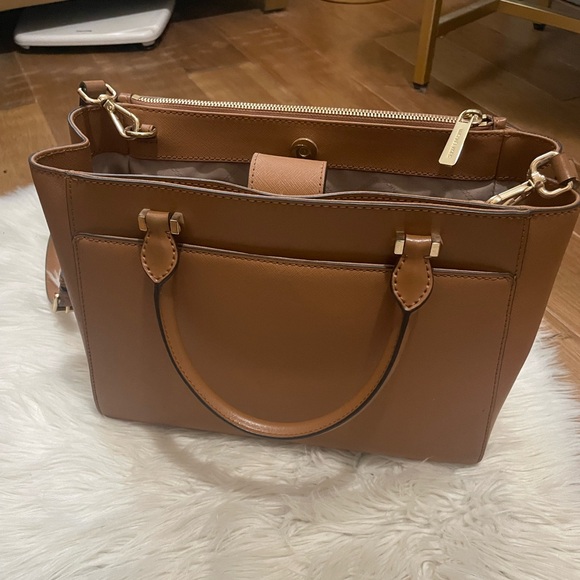 Michael Kors Gibson Large Crossbody Satchel - Picture 5 of 7